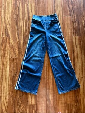 HALARA Dark Blue Wide-Leg Jeans with White Side Stripe